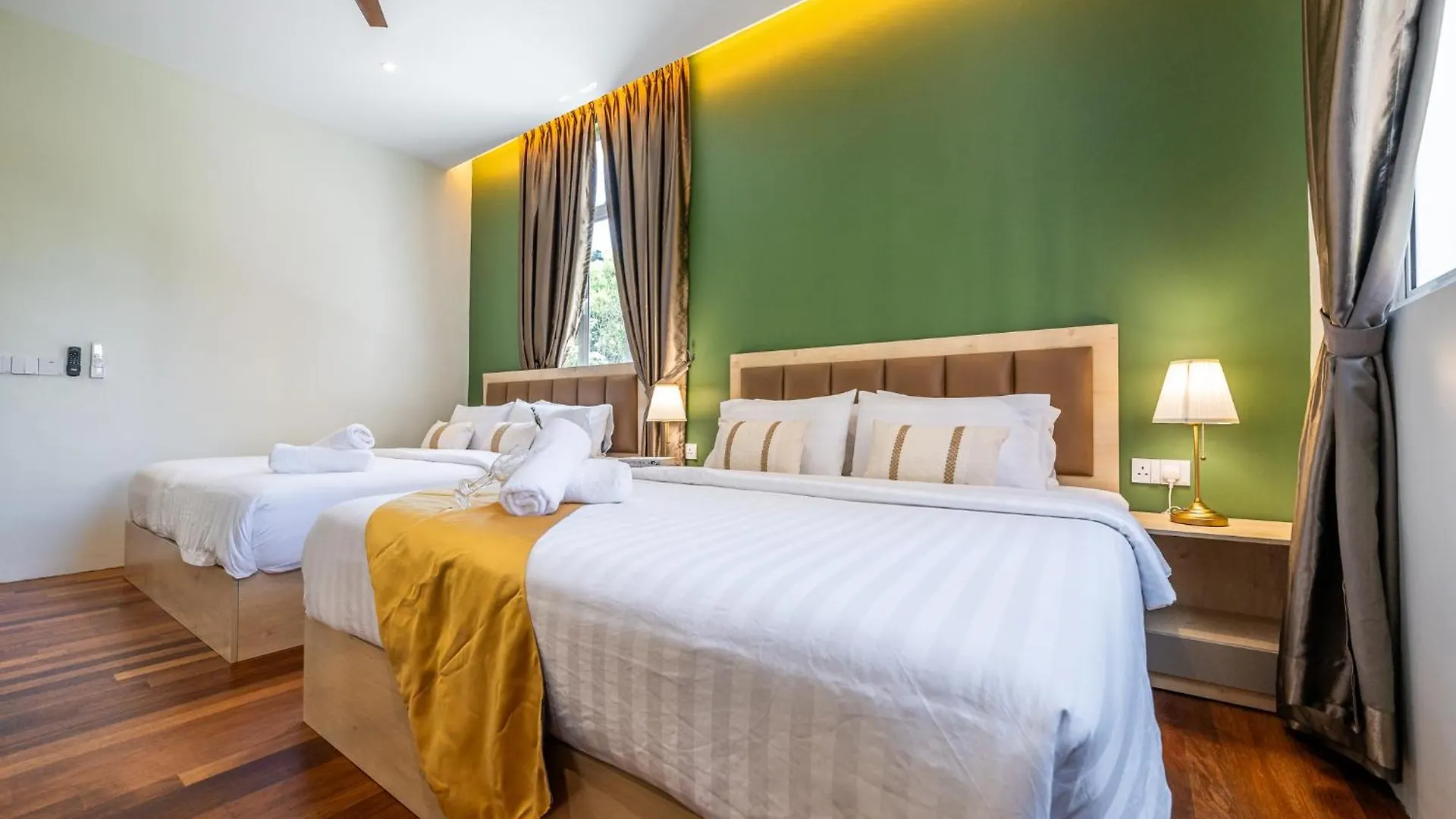 La Ferringhi Villa - Tropical Collection, By Alv Batu Feringgi Accommodatie bij particulieren