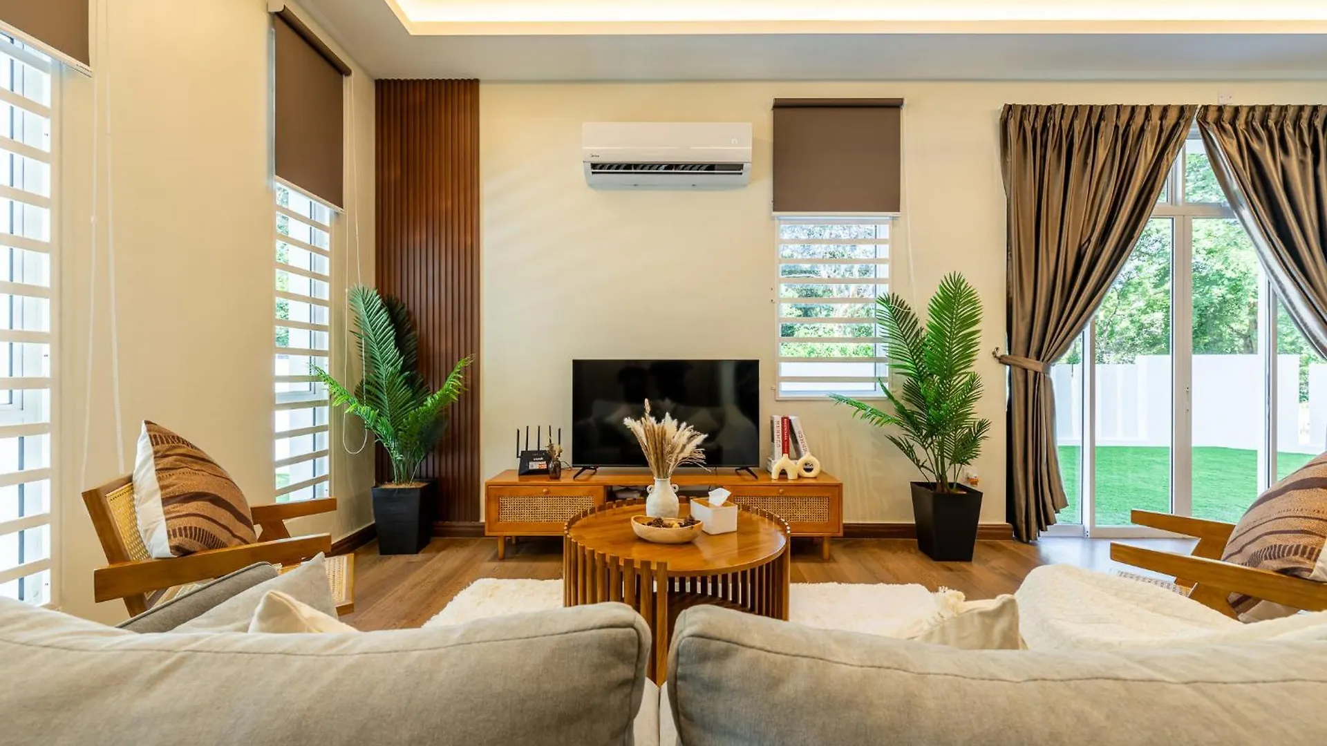 La Ferringhi Villa - Tropical Collection, By Alv Batu Feringgi Accommodatie bij particulieren